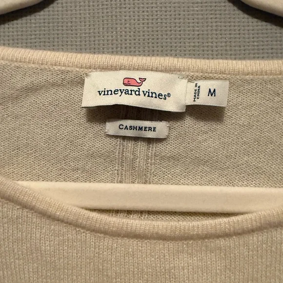 Vineyard Vines 100% Cashmere blue and white striped sweater size Medium - Picture 5 of 5